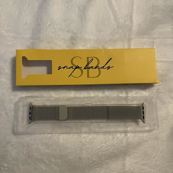 Silver Mesh Watch Band 38mm/40mm/41mm - Picture 3 of 3